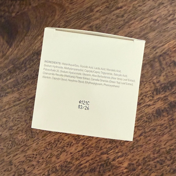 Jan Marini Exfoliating Pads - Picture 2 of 2